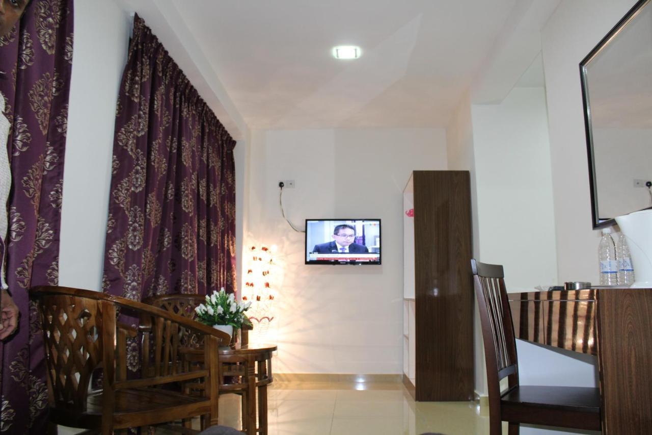 Hotel Gulshan Ampang  Exterior photo